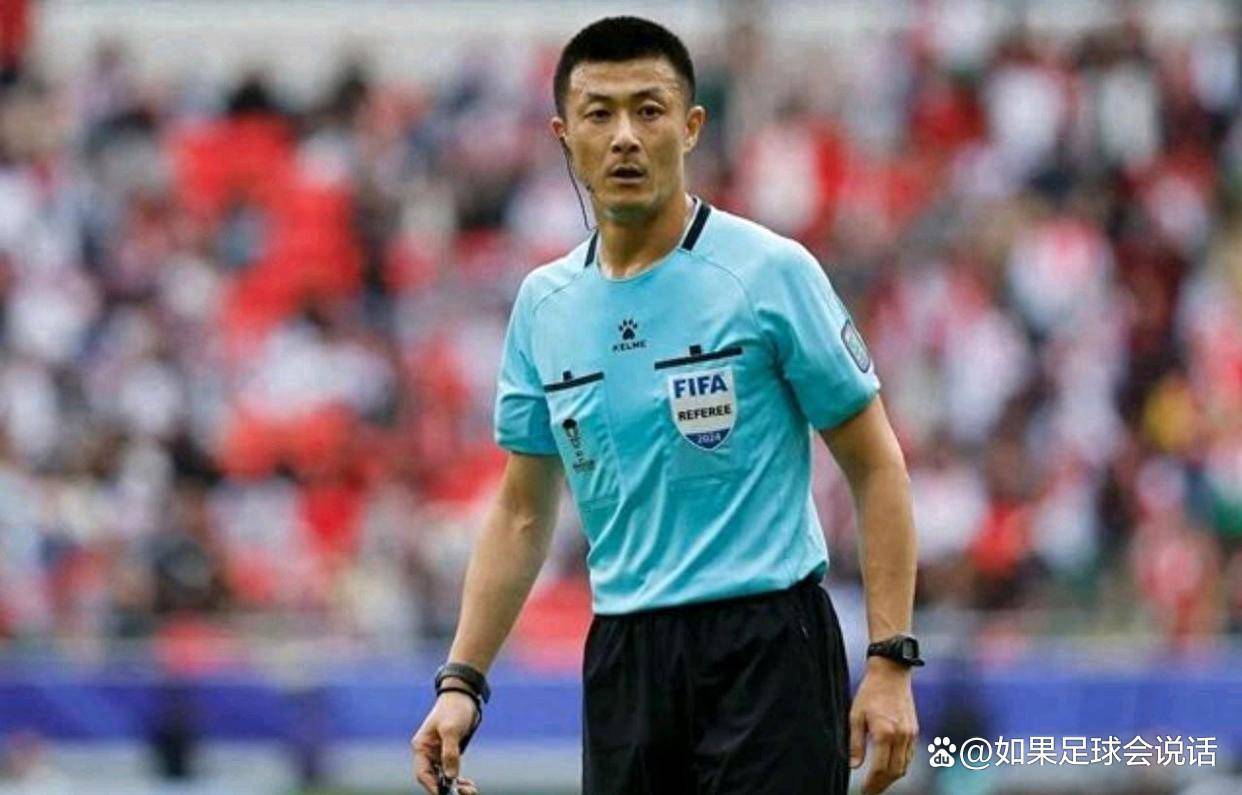 开元棋牌试玩|世界杯裁判双响炮！马宁场上吹傅明VAR盯中国哨冲击2026(图2)